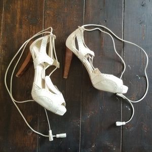 👠OFF WHITE HEELED WRAP AROUND SHOES